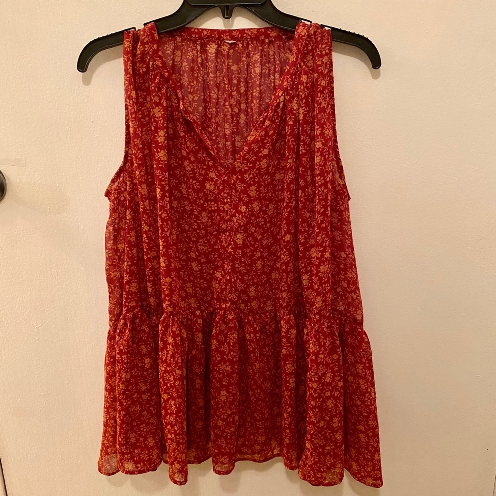 Uniqlo Woman’s Sleeveless Blouse